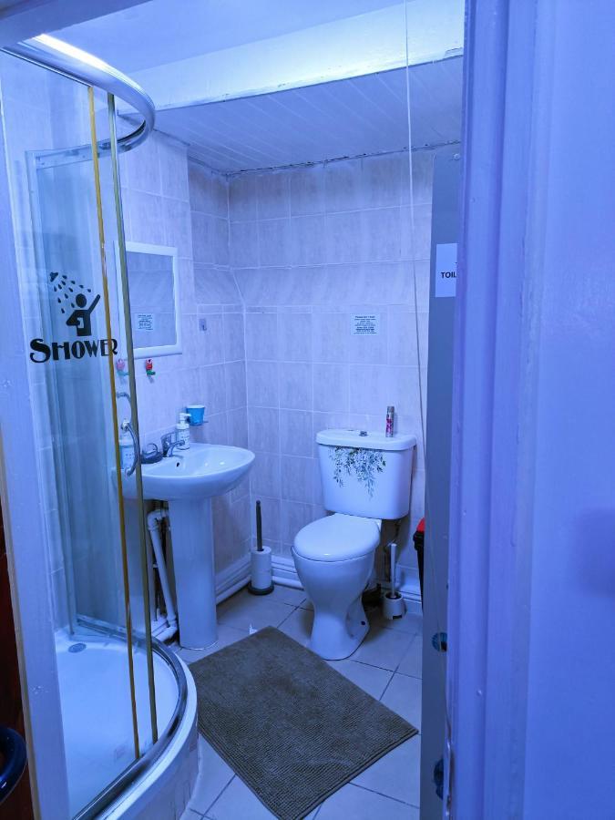 Homestay Bedspace バーミンガム エクステリア 写真